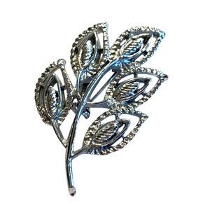 Vintage mid century silvertone brooch textured dimensional pin mod 60's jewelry